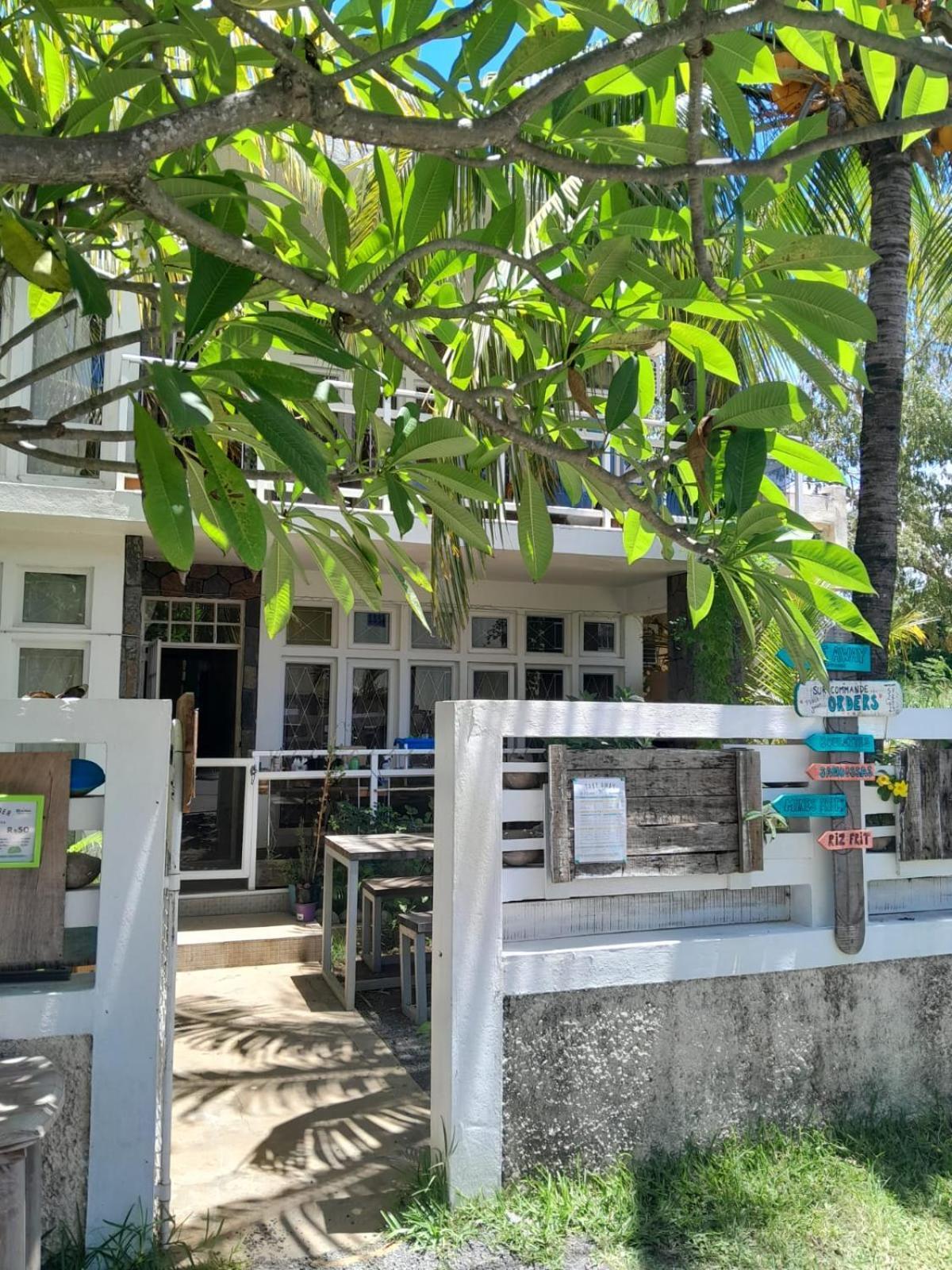 Apartamento Lakaz Metiss Arobaz Blue Bay Exterior foto